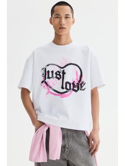 H&M - Men White Oversized Fit Heat Reactive Printed T-Shirt