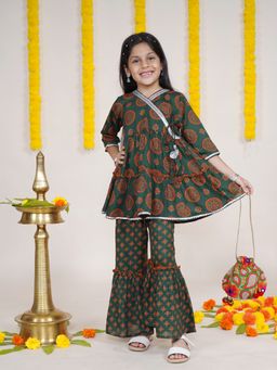 KiddoPanti - Girls Ethnic Motif Printed Kurta with Sharara with Potli (Set of 3)