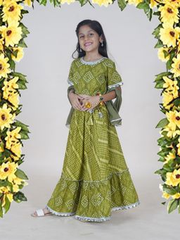 KiddoPanti - Girls Bandhani Printed Lehenga Choli with Dupatta (Set of 3)