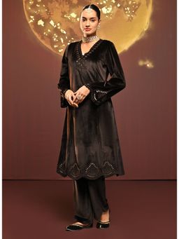 Lakshita - Brown Embroidered Velvet Co-Ord (Set of 2)