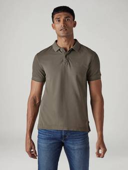 Levi's - Men Solid Olive Overdyed Pique Polo T-Shirt
