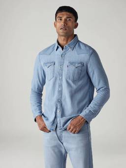 Levi's - Men Solid Slim Fit Denim Shirt