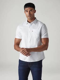 Levi's - Men Solid Slim Fit Oxford Shirt