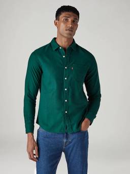 Levi's - Men Solid Slim Fit Oxford Shirt