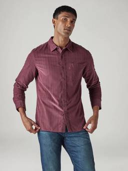 Levi's - Men Striped Slim Fit Corduroy Shirt