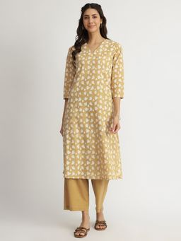 Pink Fort - Yellow Cotton Dabu Floral Print Kurta with Pant (Set of 2)