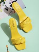 Yellow color option, Sold out, Currently selected
