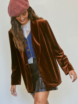 Cider - Velvet Collar Solid Blazer with Belt