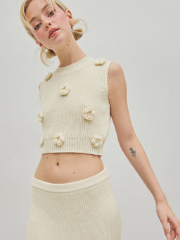 Cider - Round Neck Embroidered Floral Knit Vest