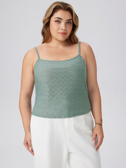 Cider - Leaf Solid Crop Top Curve & Plus