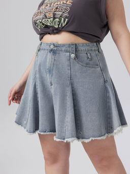 Cider - Denim Mid Rise Pleated Raw Hem Wide Leg Shorts Curve & Plus