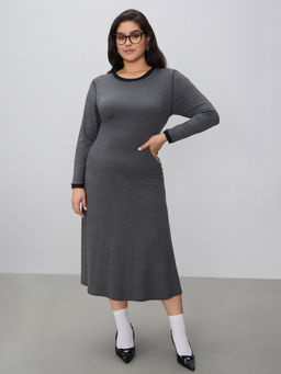 Cider - Knit Round Neck Solid Maxi Dress Curve & Plus