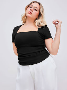 Cider - Square Neck Solid Ruched Short Sleeve Top Curve & Plus