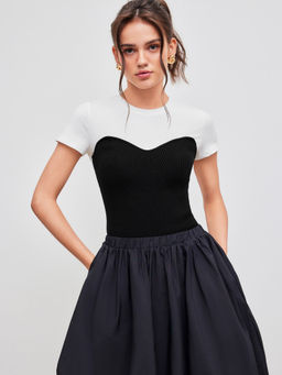 Cider - Knit Round Neckline Solid Two Tone Short Sleeve Top