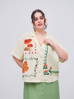 Cider - Collar Floral & Mushroom & Butterfly Graphic Short Sleeve Shirt Curve & Plus