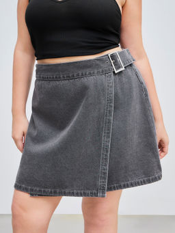 Cider - Denim Mid Rise Solid Belted Wrap Mini Skirt Curve & Plus