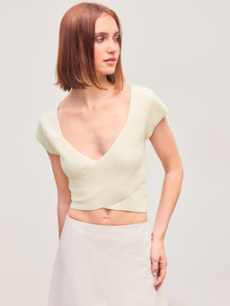 Cider - Knit V-Neck Solid Crop Short Sleeve Top