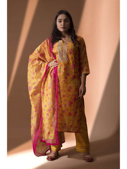 HERITAGE - Yellow Kurta with Pant & Dupatta (Set of 3)
