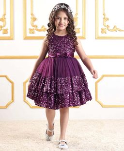 Mark & Mia - Wine Party Mini Dress With Sequins And Bow Applique