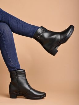 Shoetopia - Smart Casual Side Buckle Detailed Black Boots for Women