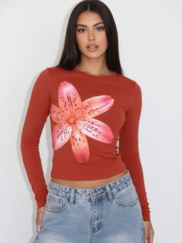 Outzidr - Red Full Sleeve Floral Printed Fitted Crop Top