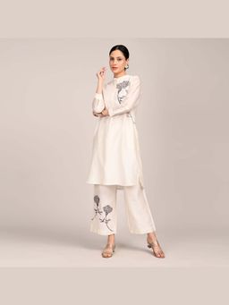 Saltpetre - Hand Embroidered Motif Pearl White Chanderi Silk Pleated Kurta