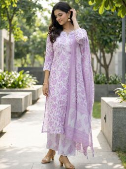 Lative Colours Of Fashion - Pearl Curve Bloom Kurta with Pant & Dupatta