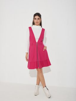 Miss Chase - Magenta Polyester Solid Dress