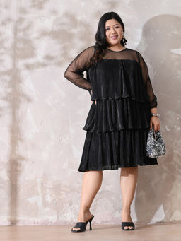 Desi Noor - Plus Size Black Pleated Tiered Dress