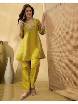 KVS FAB - Women Silk Blend Embroidered Green Kurta and Palazzo