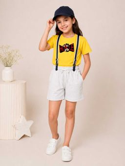 MALKIAT - Girls Yellow Printed Pure Cotton T-Shirt with Shorts & Cap Suspender