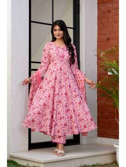 Meeranshi - Women Pink Floral Printed Kurta with Pant and Dupatta