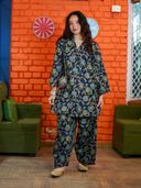 Navy Blue color option, Currently selected