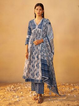 arangya - Women Printed Pure Cotton Blue Kurta with Pant and Dupatta