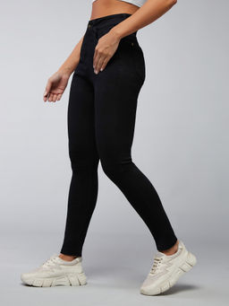 DOLCE CRUDO - Women's Black Slim Fit High Rise Stretchable Denim Jeans