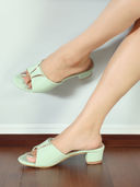 Green color option, Currently selected