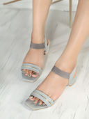 Grey color option, Sold out, Currently selected