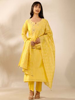 Libas - Embroidered Silk Blend Straight Fit Kurta With Pant & Dupatta