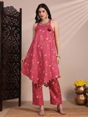 Pink color option, Sold out, Currently selected