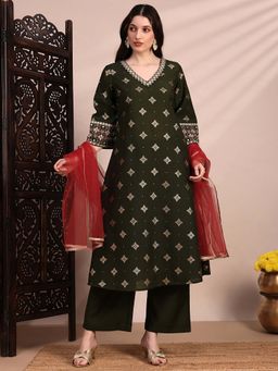 Globus - Women Olive V-Neck Zari Embroidered Kurta With Pant & Dupatta