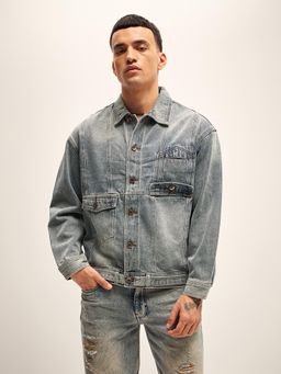 The Bear House - Men Spread Collar Regular Fit Blue Denim Jacket