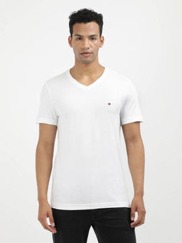 Tommy Hilfiger - White Solid V-Neck T-Shirt