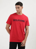 Red color option, Sold out, Currently selected