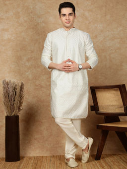 Sanwara - Men Off White Front Katha Stitch Work Cotton Kurta with Pant