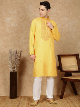 Sanwara - Men Yellow Front Katha Stitch Work Cotton Kurta with Pant
