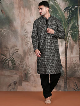 Sanwara - Chic Men's Black Kurta with Pant