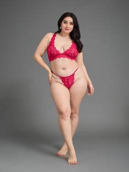 G Heist - Women Plus Size Self Design Lace Bra and Panty