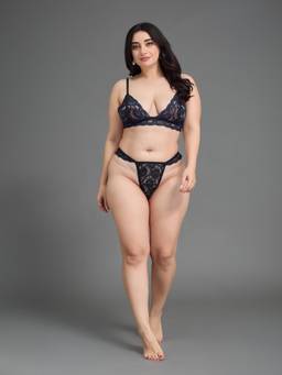 G Heist - Women Plus Size Self Design Lace Bra and Panty