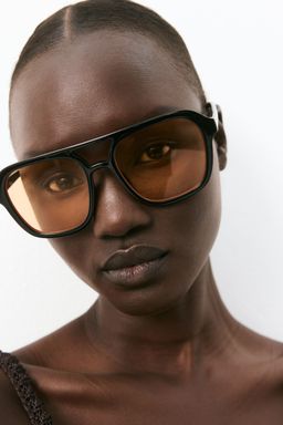 H&M - Women Black Sunglasses