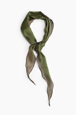 H&M - Women Green Diamond-Shaped Scarf